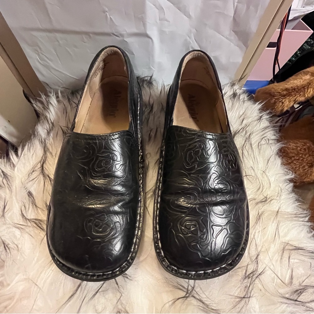 Alegria Black Loafers Slip-Ons for Everyday Comfort